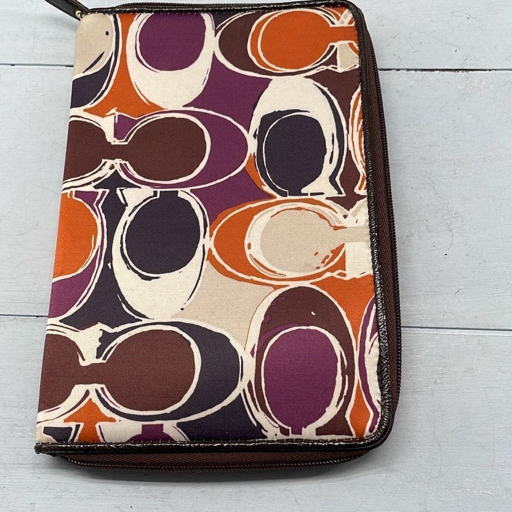 Coach‎ Tablet Case Small Jacquard Fabric Zipper Logo Ereader Kindle